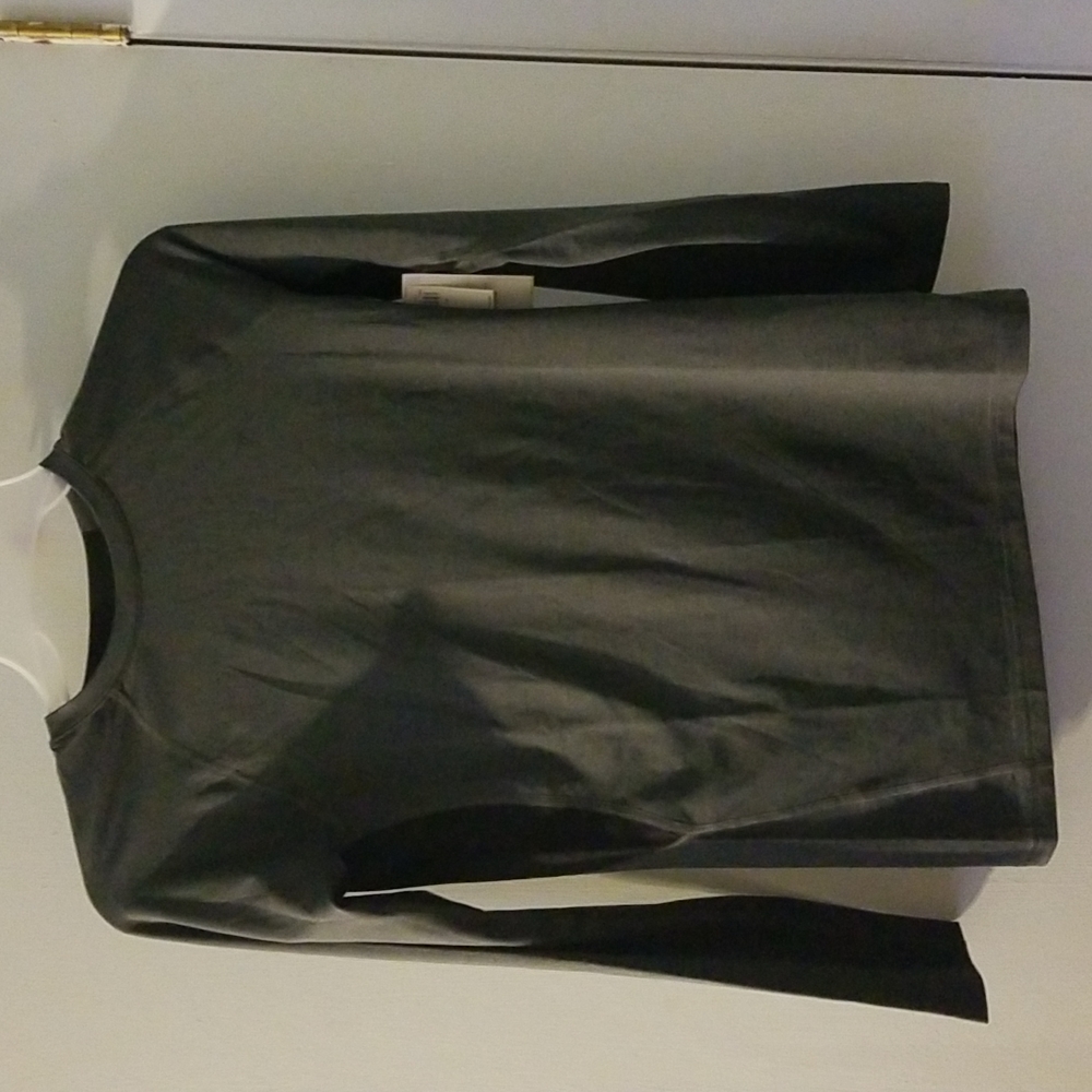 Old Navy Active, size XXL (18) boys long sleeve shirt
